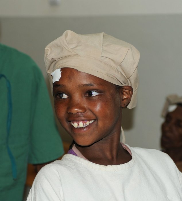 csm 05 glueckliche patientin 6091c5da0e - Impressies uit Ethiopië - Augenärzte Gerl & Kollegen