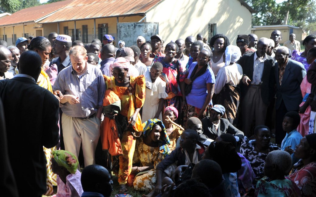 csm ehrenamt in uganda 2012 03 1672018568 - Engagement in Oeganda - Augenärzte Gerl & Kollegen