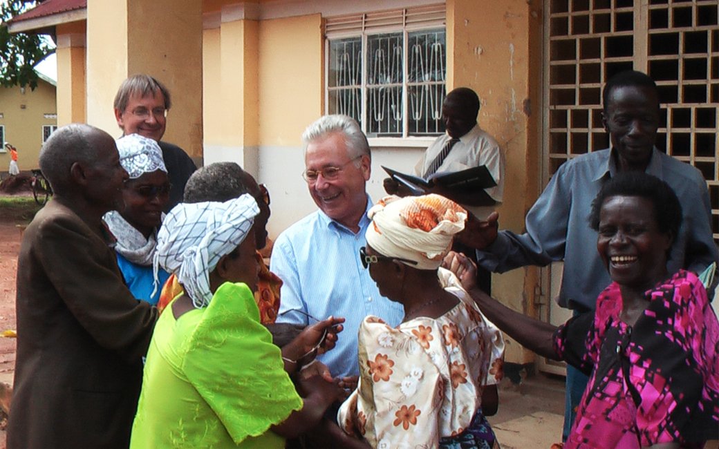 csm ehrenamt in uganda 2012 25 5067310e21 - Engagement in Oeganda - Augenärzte Gerl & Kollegen