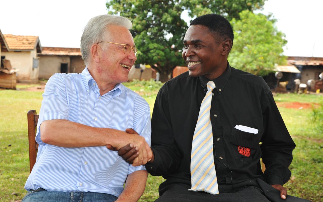 csm ehrenamt in uganda 2012 32 139b1201b7 - Engagement in Oeganda - Augenärzte Gerl & Kollegen