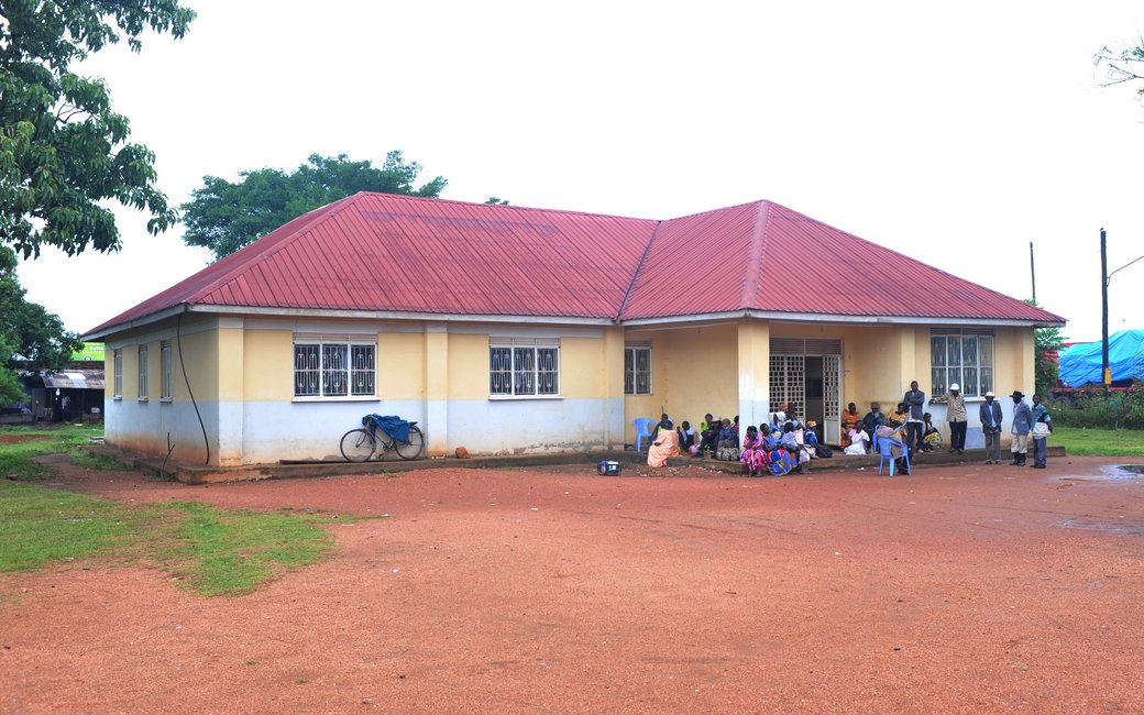 csm ehrenamt in uganda 2012 34 d9a83cea40 - Engagement in Oeganda - Augenärzte Gerl & Kollegen