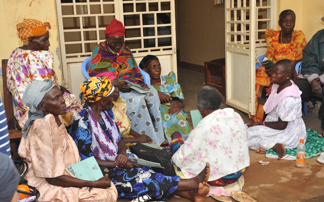 csm ehrenamt in uganda 2012 35 a46a800318 - Engagement in Oeganda - Augenärzte Gerl & Kollegen