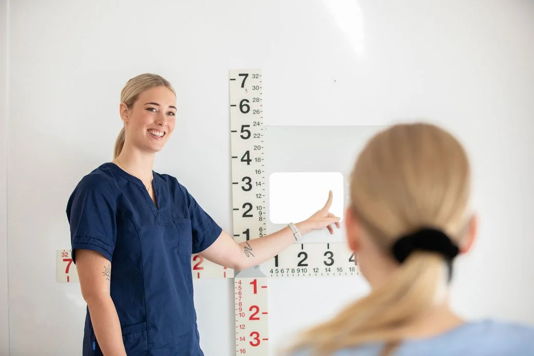 Augenuntersuchung in der Sehschule © Augenärzte Gerl & Kollegen