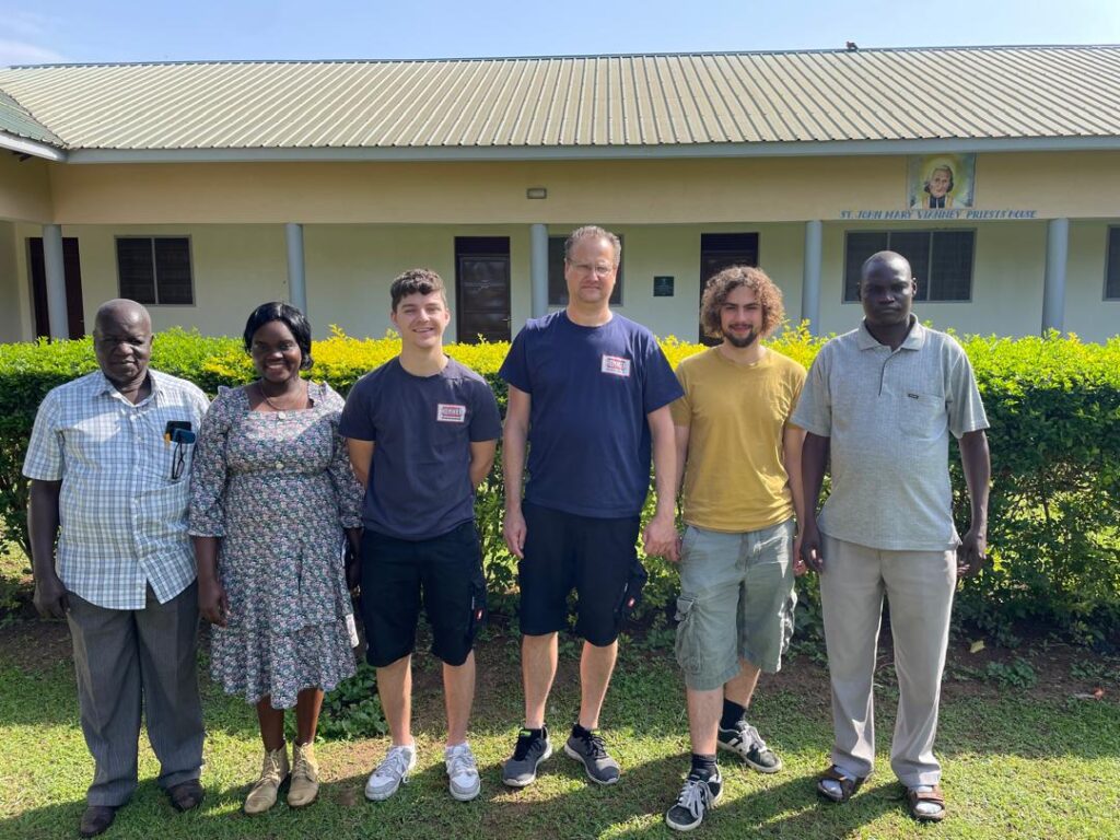 Foto Hemker Oeganda - Eye-Camp 4.0 | Onze missie in Oeganda - Augenärzte Gerl & Kollegen